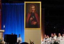 Một Người “Gác Cửa” Đưa Người Khác Đến Với Chúa Kitô: Đức TGM Fulton Sheen Được Tuyên Chân Phước