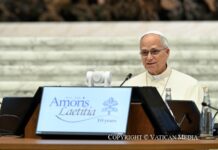 Mười Năm Sau Amoris Laetitia, Loan Báo Tin Mừng Cùng Với Các Gia Đình Ngày Nay : Diễn Văn Khai Mạc Của Đức Lêô XIV